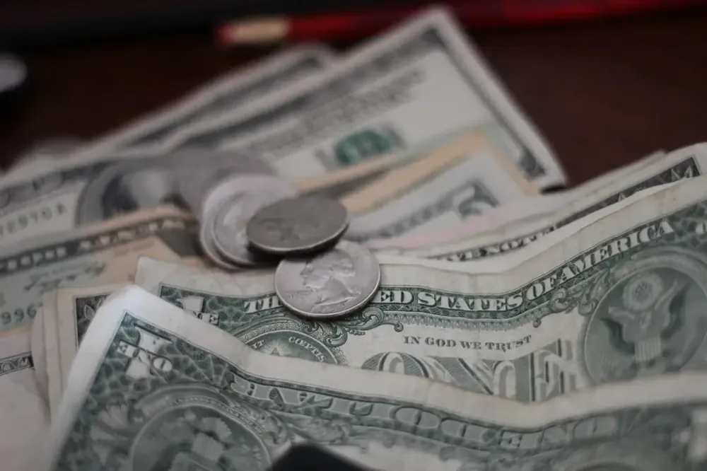 Cash Flow Management: 3 Tips for Small Businesses