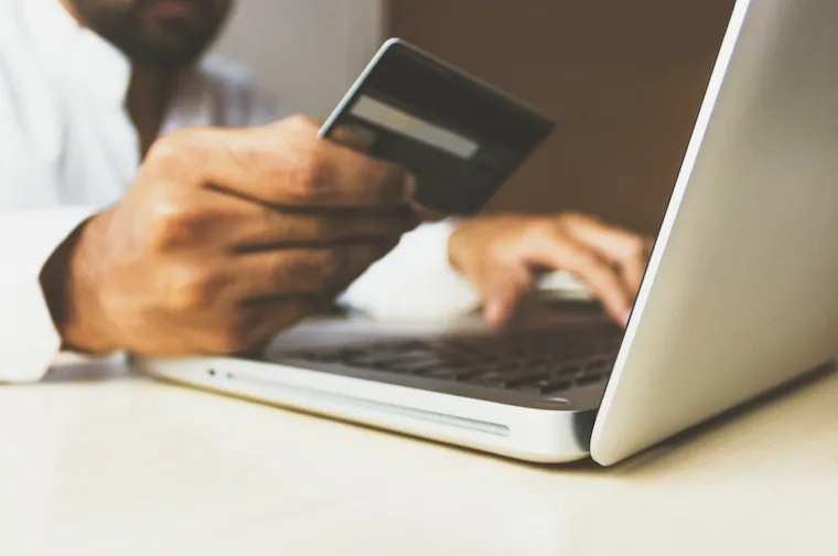 What Makes a Merchant Account High-Risk?